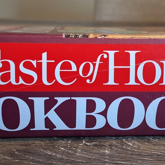 Taste of Home Cookbook - Red Cover - Picture 6 of 9